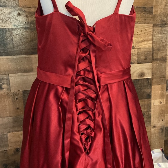 Ruby Red Formal custom - Picture 4 of 4